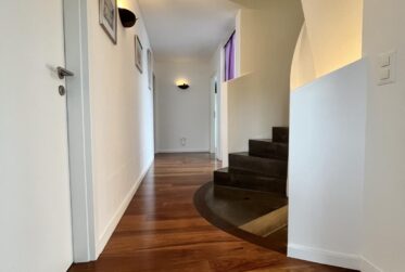 Villa moderne de 7 pièces à Vendre