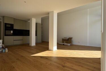 À Vendre Magnifique Maison Contiguë