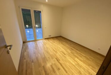 Magnifique appartement de 5,5 pièces d'environ 130 m² en rez-de-jardin