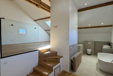 À Vendre Magnifique Maison Contiguë