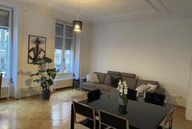 Bel appartement 3 pièces avec vue latérale sur le lac – Quartier des Pâquis