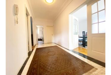 Superbe villa familiale avec grand jardin à Cointrin