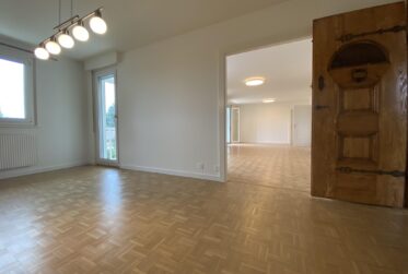 14 Rooms House, Individual house