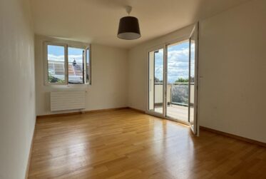 Villa individuelle de 6 pièces avec vue panoramique sur le lac et les Alpes à Givrins