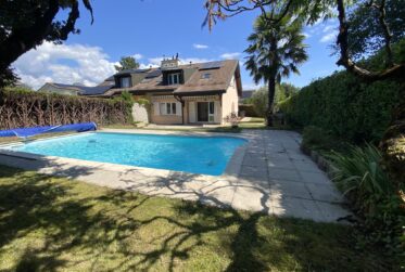 Superbe Maison avec Piscine et Studio Indépendant à Genthod