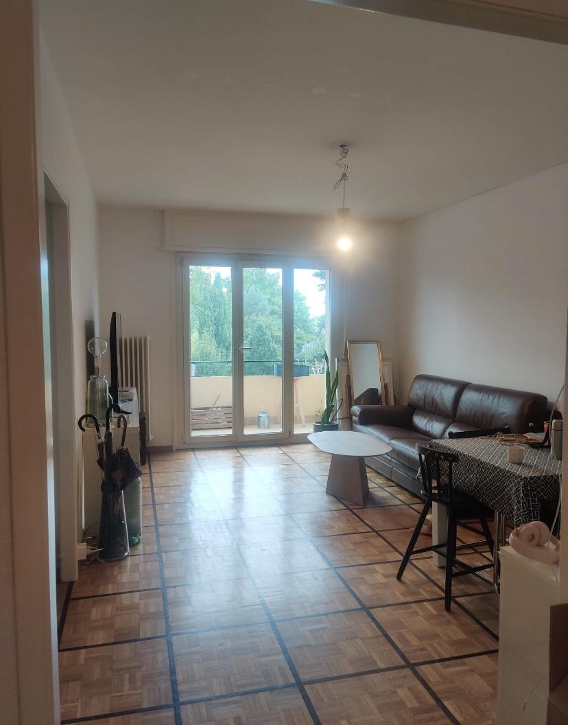 5 Rooms Flat