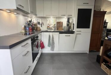 Appartement de 5.5 pièces au dernier étage aux Eaux-Vives