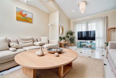 Découvrez cette villa de 9 pièces à Versoix