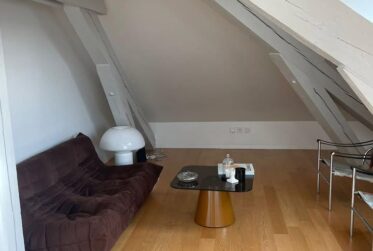 Très bel appartement 3 pièces en attique