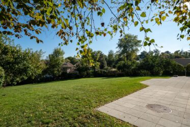 14 Rooms House, Individual house