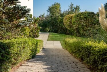 14 Rooms House, Individual house