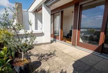 Appartement Duplex d'Exception en Attique (5 pièces)