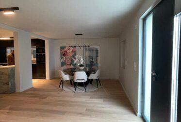 Superbe villa individuelle de 7.5 pièces avec vue panoramique sur le lac à Chéserex