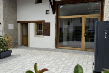 Maison entièrement rénové à vendre -