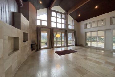 4 Rooms House, Terraced house