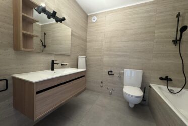 Superbe 4 pièces traversant rénové avec balcon