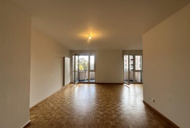 5 Rooms Flat, Condominium flat