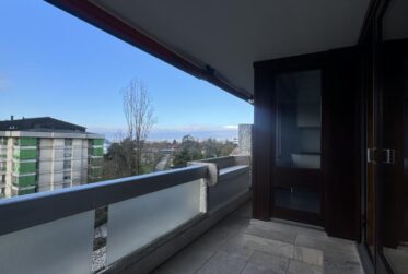 Superbe 4 pièces traversant rénové avec balcon