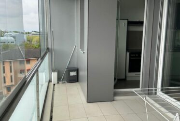 Bel appartement de 4 pièces avec balcon couvert