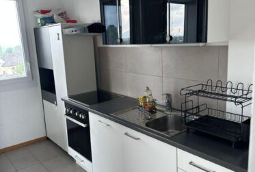 Bel appartement de 4 pièces avec balcon couvert
