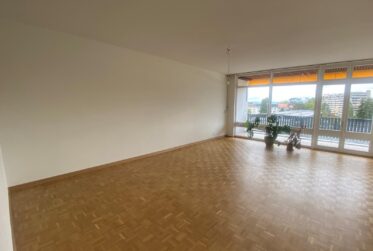 5 Rooms Flat