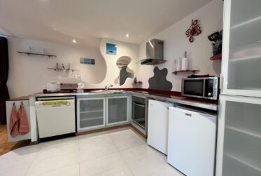 Pregny-Chambésy - 3 pièces meublé de 55 m² avec véranda et jardin - Calme absolu