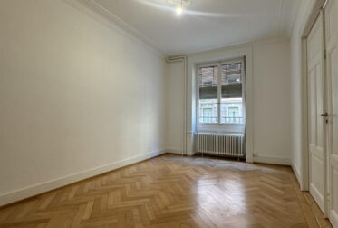 4 Rooms Flat