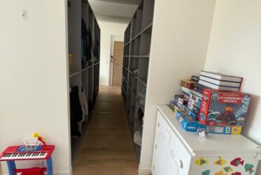 3 Rooms Flat