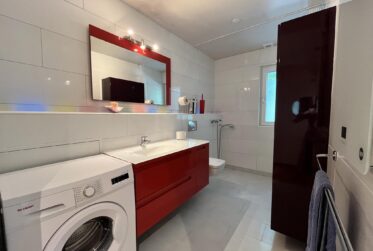 Pregny-Chambésy - 3 pièces meublé de 55 m² avec véranda et jardin - Calme absolu