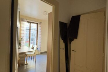Grand appartement 2 pièces meublé