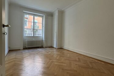 4 Rooms Flat