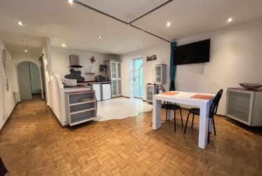 Pregny-Chambésy - 3 pièces meublé de 55 m² avec véranda et jardin - Calme absolu