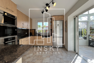 Maison familiale 5,5 pièces avec jardin, terrasse et 2 places de parking - Exclusivité ! -