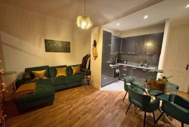 3 Rooms Flat