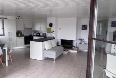 Appartement 4,5 pièces en attique situé dans le quartier de Saint-Gervais.
