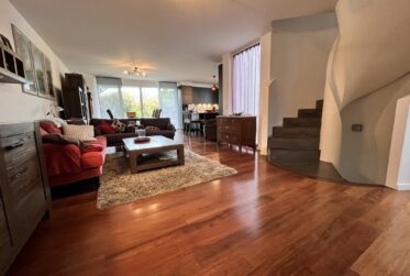 À Vendre Villa moderne de 7 pièces